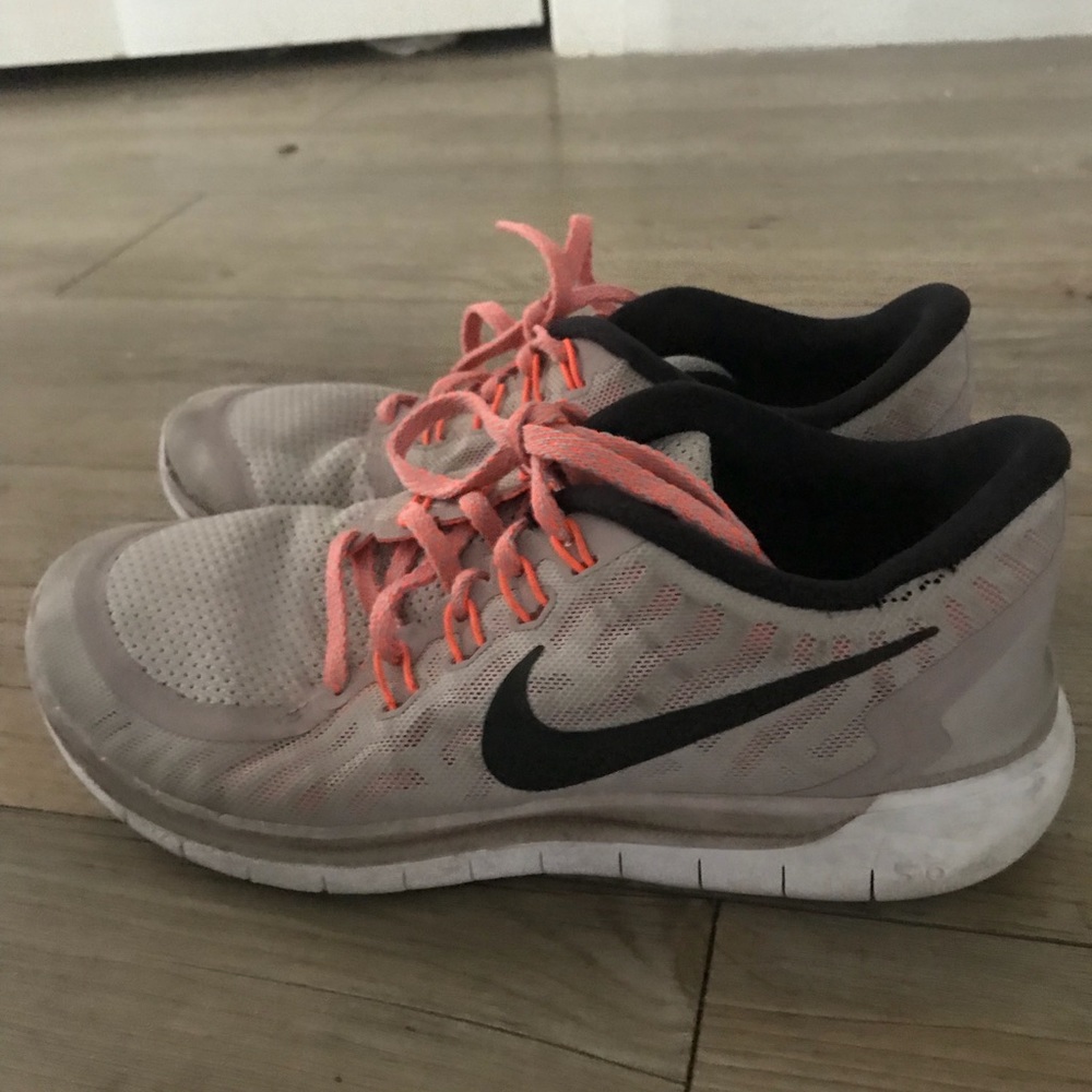Running shoes